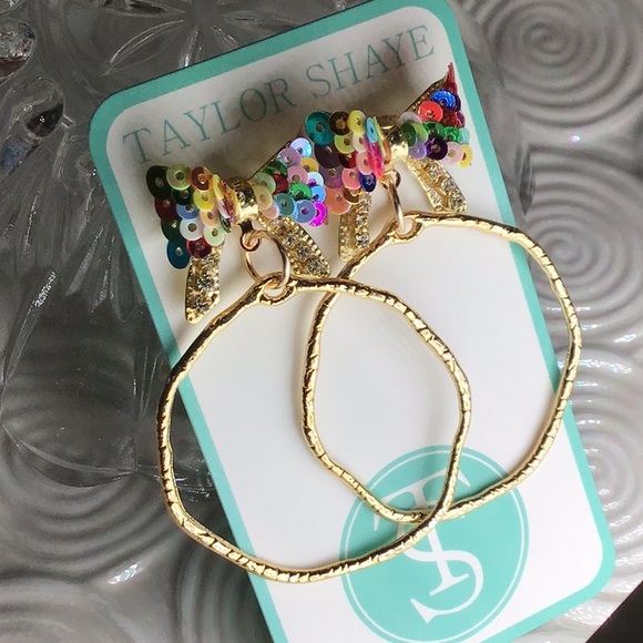 TAYLOR SHAYE EARRINGS❤️❤️ - Picture 2 of 6